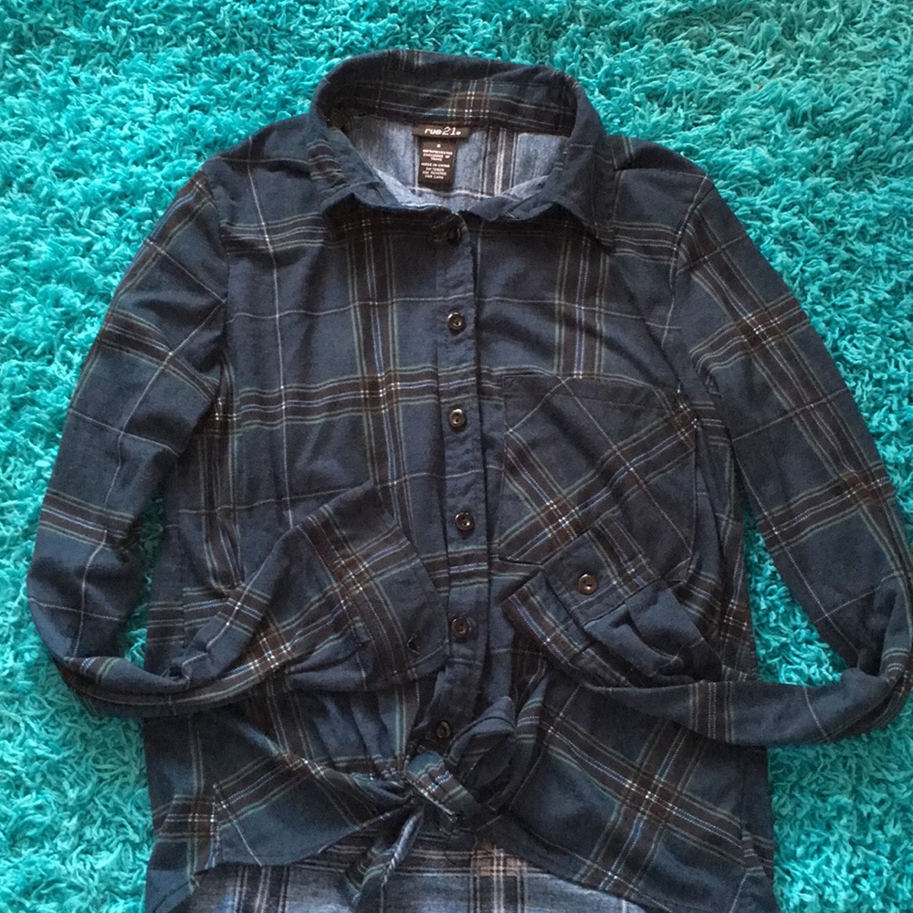 Rue-21 cropped flannel